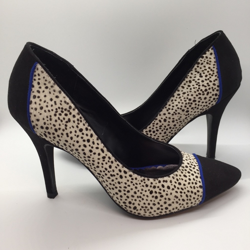 -🔥 Lulu Townsend Suede & Calf Hair Pumps